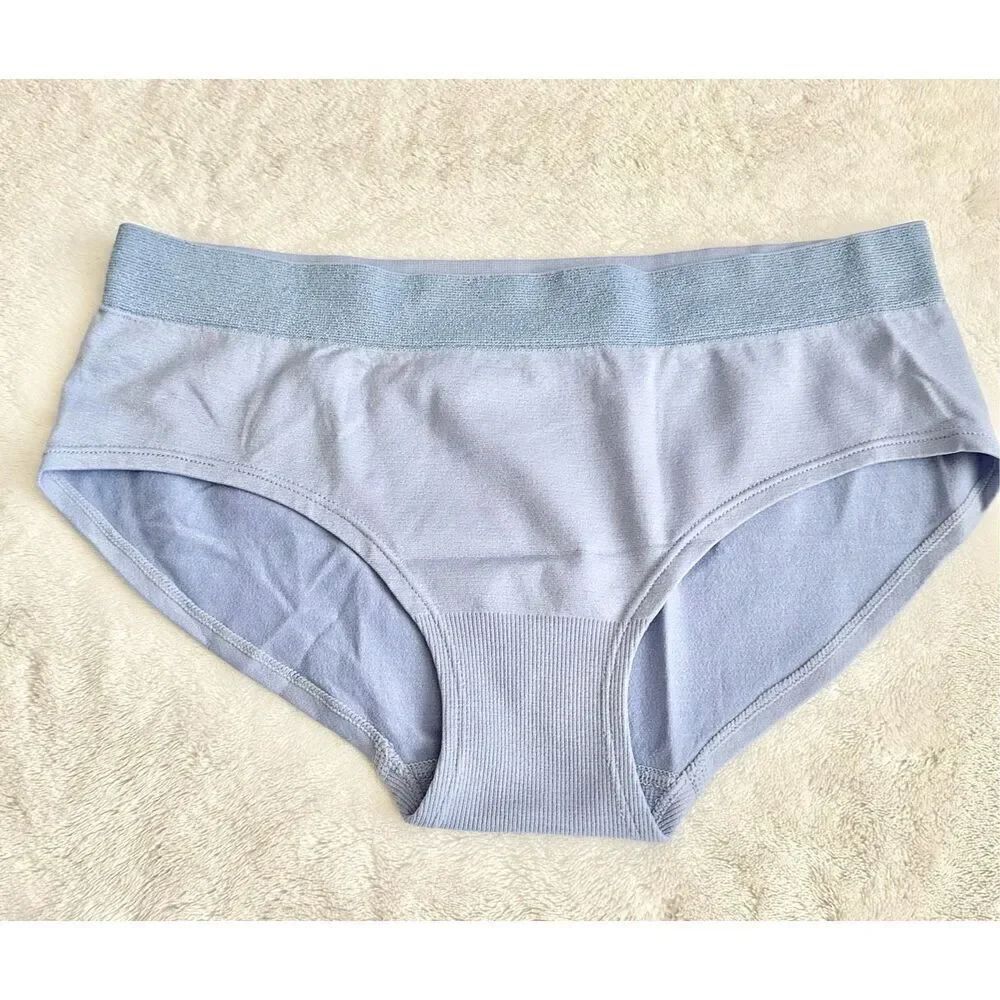 Periwinkle purple sparkle band Victoria’s Secret panties size M ￼